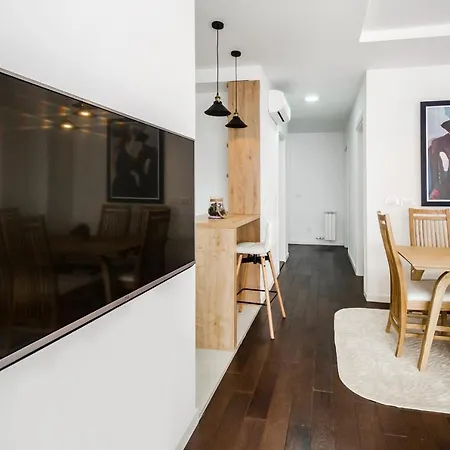 A Blok New Belgrade 2bd Apartment