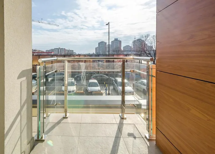 A Blok New Belgrade 2bd Apartment *